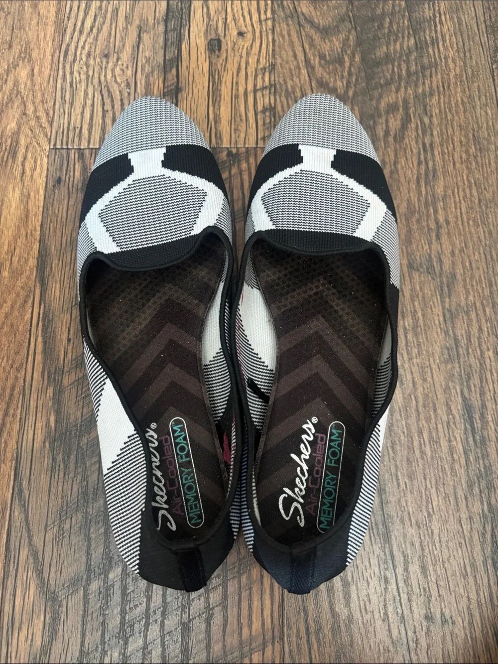 Skechers Cleo Lady Sherlock Knit Geometric Slip-On Flats Women’s Size 11